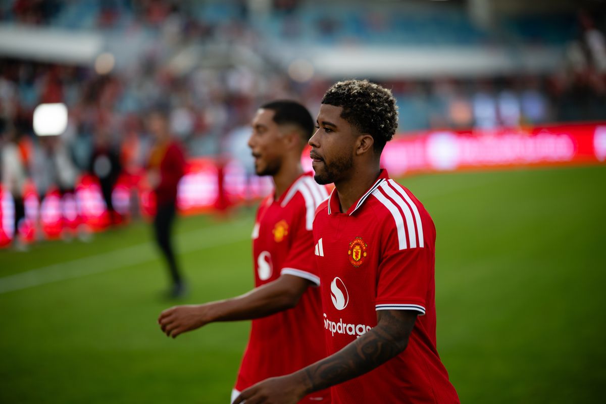 Youri Tielemans being unveiled as Manchester United player during pre-season