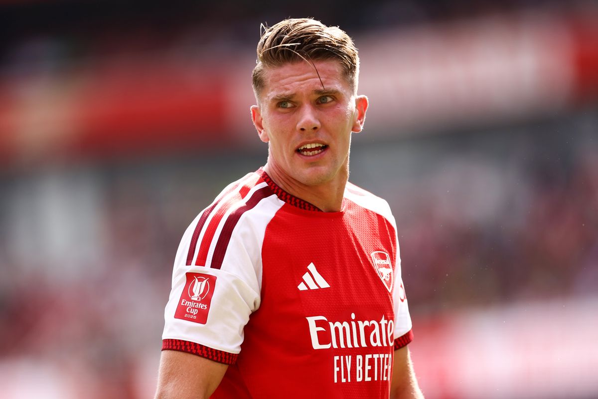 Barcelona Target Viktor Gyokeres Amid Striker Crisis After Alvarez Setback
