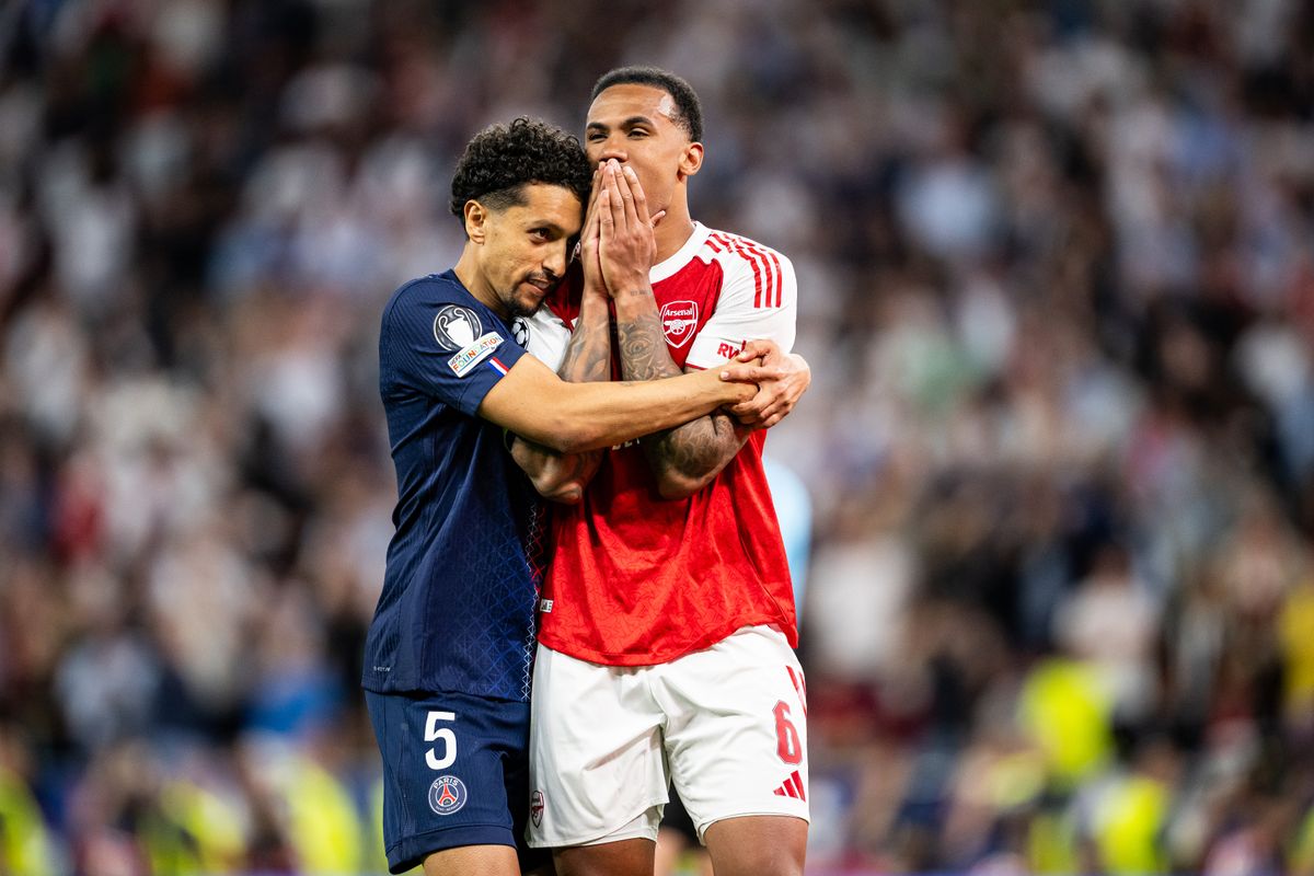 Arsenal players during the UEFA Champions League Final against Paris Saint-Germain