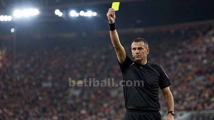 Cards Betting Guide: Yellow Cards, Bookings Markets và Statistical Patterns