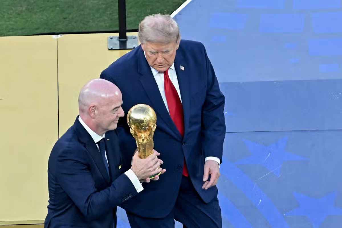 FIFA’s Plan to Sell World Cup Stake Sparks Global Outrage and Debate - Ảnh 2